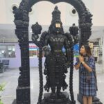 Bhanu Sri Mehra Instagram - Hello dad namaste 🙏 #dady #love #bhanusree🔥❤️ #devotional #blessings #govinda #tirupati #mydad