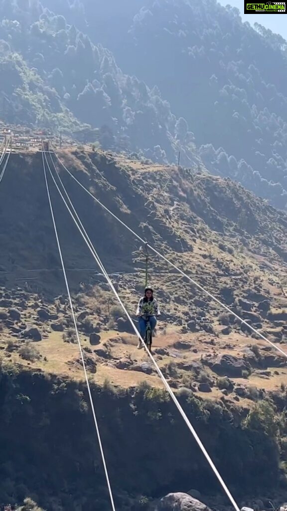 Bhanushree Mehra Instagram - Ok the audio makes it look fun but this was honestly quite scary. I had my eyes shut mostly through out !! 😅 🚴‍♀ @justwravel . . . Would you try sky cycling?? . . . . #birbillingdiaries #bir #birbilling #skycycling #adventure #justwravel Bir Billing Adventures