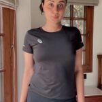 Bhanushree Mehra Instagram - 😂😂 . . . . . . #malaikaarora #malaikaarorawalk #funnywalk #malaikaaroragym #memes #justforlaughs