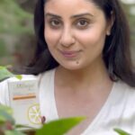 Bhanushree Mehra Instagram – I have been using the vitamin c serum by @milagro.beauty in the morning under my moisturiser. I feel it immediately leaves my skin looking bright & radiant and I love the beautiful citrusy smell which is so energising. 

The serum is light weight, non greasy & fast absorbing and it doesn’t irritate my skin unlike many other potent vitamin c serums. 
It helps boosts collagen production and reduces dark spots & pigmentation while providing the right amount of hydration. 

Pro tip – vitamin c has a short shelf life as it oxidises when exposed to air. Keep it refrigerated for a longer life ! 
.
.
.
.
#vitamincserum #vitaminc #milagro #naturalskincare