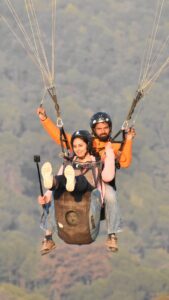 Bhanushree Mehra Instagram - WHAT a thrilling experience gliding through the skies of Bir Billing ( Himachal Pradesh) !! The feeling cannot be put into words but I think it’s safe to say that I have finally overcome my fear of heights 👏🏻 Thank you @justwravel for this incredible time. Hoping for more adventures with you 🪂 . . . . . . . #birparagliding #birbillingdiaries #paragliding #adventure #birbilling
