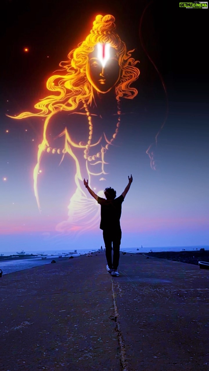 Bhavin Bhanushali - 183.5K Likes - Jab Ram naam ka raag lage toh paani me bhi aag lage 🔥
Jai Shree Ram 🙏🏻❤️ #jaishreeram