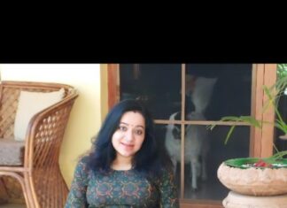 Chandra Lakshman Instagram - Pretty florals in soft cotton maternity dresses.. Totally loved the fit and material.. Thanks so much for the love @loving_mom_maternity__kidswear ❤️❤️ #moongirl #maternitywear #momtobe #collaboration #actor Kochi, India