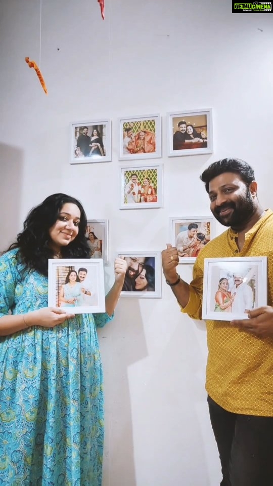 Chandra Lakshman Instagram - Thank you @grid_frames for the lovely gift on our wedding anniversary ✨ @tosh.christy #moongirl #gridframes #portraitphotography #gift #collaboration #actor
