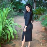 Daksha Nagarkar Instagram - She's a queen with a little bit of savage 👑🤨😉 #dakshanagarkar #daksha #quarantinegains #quarentine #sunday #morning #love #loveyou #happy #instagood #instalike #fashion #fashionista #photooftheday #beauty #cutie #tollywoodactor #followforfollowback #summervibes #art #nature #smile #style