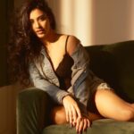 Daksha Nagarkar Instagram - 🎵There she goes, looking like a star⭐️, with her body shaped like a rock guitar 🎸 @shaktismaran @saikrishnabandari #dakshanagarkar #love #song #tiaocruz #happy #photography #photooftheday #pictureoftheday #tbt #pic #feels #sun #lyrics #beautiful #girl #cute #instagood #instagram #tag #follow #messyhair #thursday #homesweethome #vibes #hyderabad #insta #beauty #influencer #body