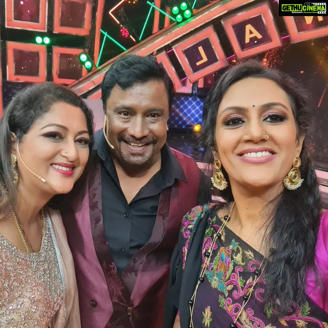Devadarshini Instagram - That was a Grand Finale❤️❤️ thoroughly enjoyed this season of Mr n Mrs Chinnathirai... @mediamasons @gobinathsocial @aranthainisha @makapa_anand @chellasundar @reshma_muralidaran_official @madhanpandian @ramwithjaanu.official @vm_mahalingam @rekhakrishnappa @farina_azad_official @praveendevasagayam @singapore_deepan_offi