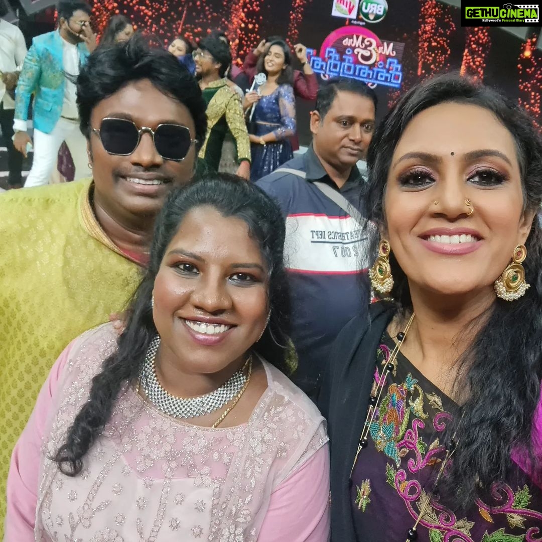 Devadarshini Instagram - That was a Grand Finale❤️❤️ thoroughly enjoyed this season of Mr n Mrs Chinnathirai... @mediamasons @gobinathsocial @aranthainisha @makapa_anand @chellasundar @reshma_muralidaran_official @madhanpandian @ramwithjaanu.official @vm_mahalingam @rekhakrishnappa @farina_azad_official @praveendevasagayam @singapore_deepan_offi