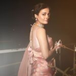Dia Mirza Instagram - Awards night in my dearest @anitadongre saree and jewellery 💕🙏🏻 #ScreenXAwards #BestActorShortFilm #Gray Congratulations team @yuvaaoriginals @weareyuvaa @tanejamainhoon @sakshirg @puneetruparel @amazonminitv @shreyadhan13 @_slowcheeta_ 🙌🏼🌈✨🐯 HMU @shraddhamishra8 Styled by @theiatekchandaney Photos by @shivamguptaphotography India