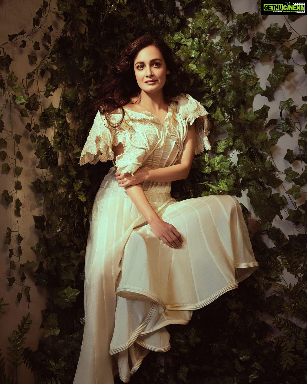 Dia Mirza Instagram - When I was 24 years old, if you told me Iβd be doing the best work at 40, I would not have believed you. I spent a lot of my β20s believing that opportunities would cease to exist for me once I cross the age of 33 or 34. And here I am, doing my best work and getting to be my true self. Never stop believing in yourself. Never stop growing ππΌ Thank you @feminaindia for a wonderful conversation and an absolutely beautiful day at work ππ±π The link to the interview is in my bio ππΌ Outfit by @vaishalisstudio Editor: Ambika Muttoo- @missmuttoo0 Art Direction: Bendi Vishan- @bendivishan Words: Ashwini Arun Kumar @ash_arunkumar Videographer: Vaibhav Nadgaonkar- @vinbhav30 Photographer: Sumit Ghag- @sumit_ghag Fashion Editor: Krishna Mukhi- @krishnahasleft HMU Artist: Shraddha Mishra- @shraddhamishra8 Mumbai, Maharashtra