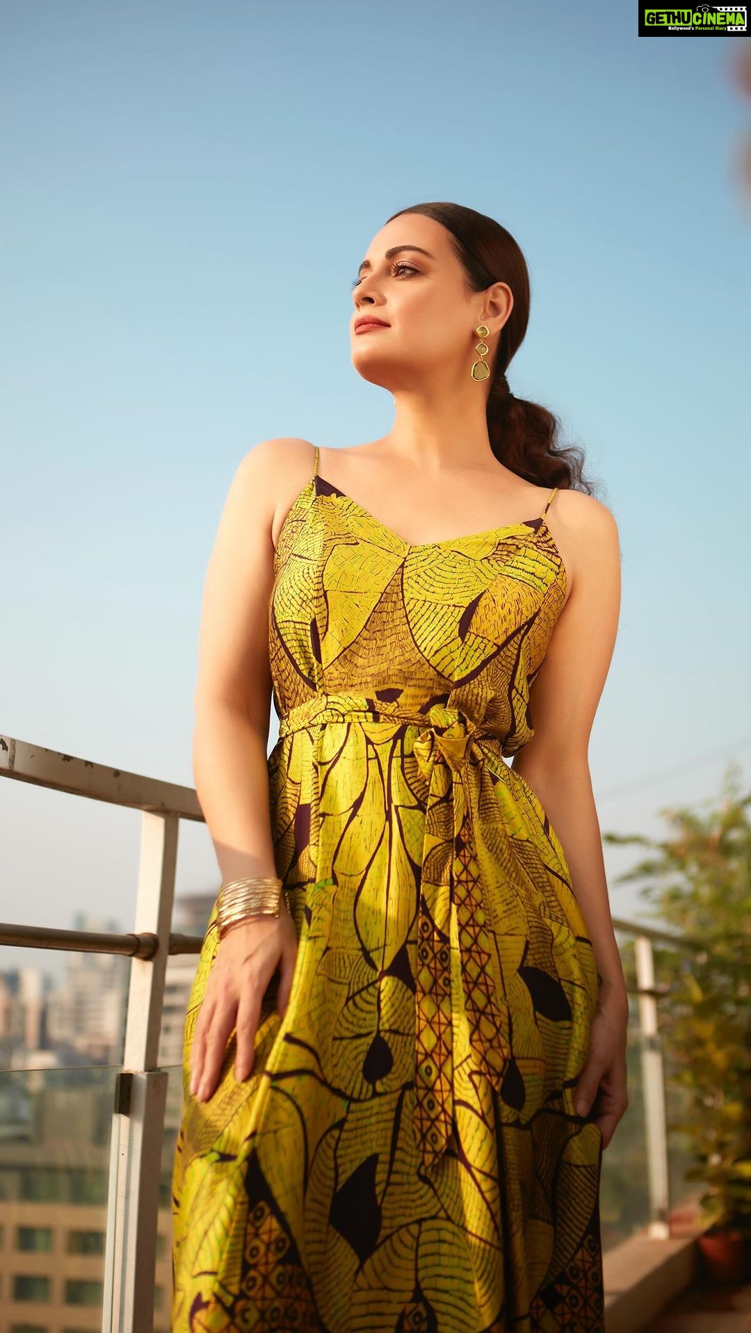 Dia Mirza Instagram - 1,2,3 🐯 Outfit @saakshakinni 💛 Styled by @theiatekchandaney HMU @shraddhamishra8 Photos by @shivamguptaphotography Managed by @shruti8711 @exceedentertainment #MammaAtWork #WorkMode #VocalForLocal #SustainableFashion