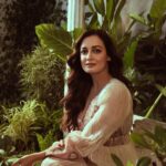 Dia Mirza Instagram - I think women are breaking boundaries by exercising their choice. There is nothing more powerful than being able to exercise your choice 🙌🏼💚🐯 Empowered women, empower women. Link to the full @feminaindia interview in bio 👆🏼 Outfit by @the_loom_art Editor: Ambika Muttoo- @missmuttoo0 Art Direction: Bendi Vishan- @bendivishan Words: Ashwini Arun Kumar @ash_arunkumar Videographer: Vaibhav Nadgaonkar- @vinbhav30 Photographer: Sumit Ghag- @sumit_ghag Fashion Editor: Krishna Mukhi- @krishnahasleft HMU Artist: Shraddha Mishra- @shraddhamishra8 India