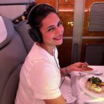 Divyanka Tripathi Instagram - 🎧🖤