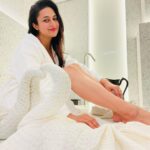 Divyanka Tripathi Instagram - Saturday Spa-rty