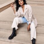 Eesha Rebba Instagram - Palat and pose👄 🤗 Shot by : @kalyanyasaswi Makeup artist - @makeuphairbyrahul Stylist - @praptigarg