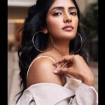 Eesha Rebba Instagram - “Lost in your thoughts”🍨 🤗 Shot by : @kalyanyasaswi Makeup artist - @makeuphairbyrahul Stylist - @praptigarg