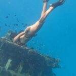 Elena Roxana Maria Fernandes Instagram - Shipwreck #maldives #freediving #shipwreck #diving #kinanhotels #localisland #bikini #ocean #maldivesisland #travel #traveldiaries #reel #reelitfeelit #reelkarofeelkaro Maldives