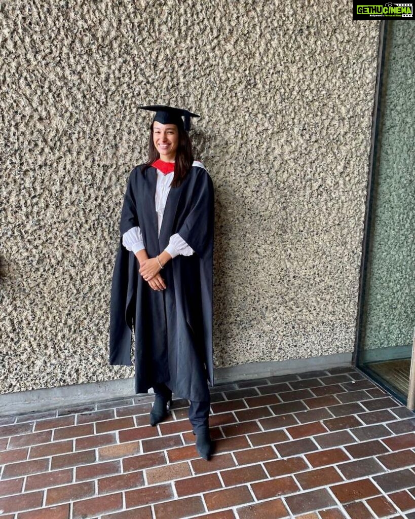 Actress Elena Roxana Maria Fernandes HD Instagram Photos and Wallpapers ...