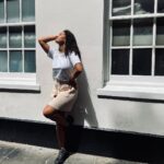 Elena Roxana Maria Fernandes Instagram - Street chic! . . . . #street #streetstyle #chic #photography #streetfashion #style #fashion #travel #shoot #shootdiaries #outfit #ootd #beauty #beautiful #smiling #pretty #glam #glow #hot #slay #sunkissed