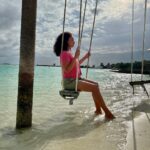 Elena Roxana Maria Fernandes Instagram - Do what makes you happy! ❤️ . . . 👚🩳: @marksandspencer @marksandspencerfashionpr @sheratonmaldives @marriottbonvoy @visitmaldives #swing #happiness #marriottbonvoy #travelmakesus #sheratonmaldives #summervibes #summer #resort #swinging #leisure #travel #traveldiaries #shoot #maldives #visitmaldives #hotbod #hotness #slay #sexy #bodypositivity #natural #body #island #ootd #outfitoftheday Sheraton Maldives Full Moon Resort & Spa