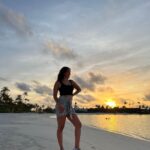 Elena Roxana Maria Fernandes Instagram - Sunset by the sea! . . . @saiilagoonmaldives @crossroadsmaldives @thayyib 👗 @alexandrevauthier 👚 @the_upside 👟 @burberry #saiilagoonmaldives #curiocollection #crossroadsmaldives #visitmaldives #maldivestourism50 #maldives #maldivesisland #paradise #summervibes #summer #leisure #travel #traveldiaries #shoot #visitmaldives #sunset #sea #fashion #style #beachwear #relax #ootd #outfitoftheday SAii Lagoon Maldives, Curio Collection by Hilton