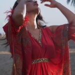 Elena Roxana Maria Fernandes Instagram - The only thing I am throwing back today is my hair!. . . . . . Photographer: @amynhoodaphotography Dress: @priakataariapuri Earrings: @bespokebymb . . #dress #hair #hairflip #outfit #face #pose #shoot #shootdiaries #shine #beauty #beautiful #love #pretty #hair #glam #glow #body #bodypositivity #looks #hotbod #travel #traveldiaries #outfit #ootd