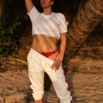 Elena Roxana Maria Fernandes Instagram - Just wanna have some sun! . . . Photographer: @lala_photuwale Earrings: @bespokebymb . . #sun #fun #sea #sand #hot #outfit #shoot #shootdiaries #pose #beauty #beautiful #love #pretty #glam #glow #body #bodypositivity #hot #curves #hotbod #travel #traveldiaries #outfitoftheday #ootd