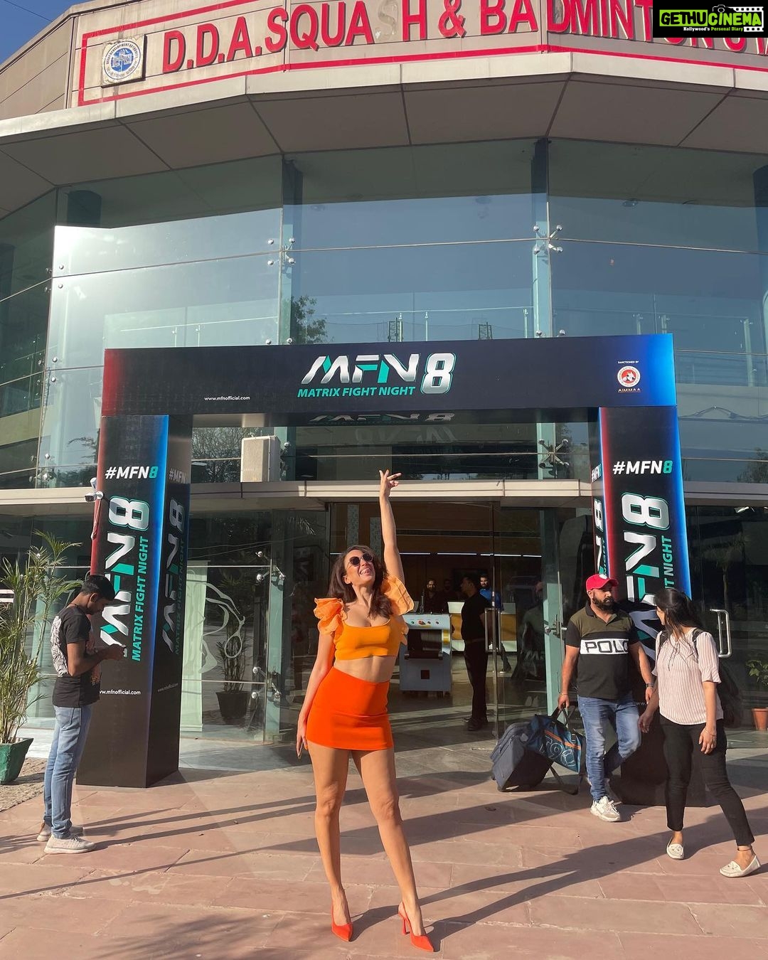 Elena Roxana Maria Fernandes Instagram - It was such a pleasure co-hosting @mfn_mma with the incredibly talented @salilacharya Thank you everyone for making me feel so welcome. Thank you to the whole #MatrixFightNight team @ayeshashroff, @kishushroff, @tigerjackieshroff, @alanfenandes for having me. Many congratulations to the winner @abdulazimbadakhshiofficial and all the participants. Can’t wait for #MFN9! Pic credit my fabulous co host @salilacharya Remainder taken by the fab @jarrodkylepereira . . . #mfn #matrix #fight #fightnight #cohost #event #mma #mfn8 #glam #glow #show #travel