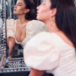Elena Roxana Maria Fernandes Instagram - Life is only a reflection of what we allow ourselves to see! . . . Photographer: @amynhoodaphotography MUA: @beautynwhimzz . . #life #reflection #see #mirror #beautiful #love #face #pose #shoot #shootdiaries #shine #beauty #beautiful #pretty #hair #glam #glow #body #bodypositivity #looks #hotbod #travel #traveldiaries #outfit #ootd