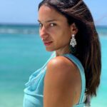 Elena Roxana Maria Fernandes Instagram - Fresh faced and diamonds. . . . 💍 @umeshjivnani 📸 @titanofthesea Location: @kinanhotels #freshface #diamonds #maldives #sea #ocean #summervibes #summer #swim #leisure #travel #traveldiaries #shoot #maldives #kinanhotels #hotness #slay #bodypositivity #natural #body #skin #island #face #blue #pose #ootd #outfitoftheday Maldives