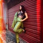 Eshanya Maheshwari Instagram - It’s a month for a leather pants 💚 So let’s be little stylish with this amazing colour pants and blazer set by @srstore09 ❤️ #ootd #winterfasion #winteroutfit #fashion #esshanyamaheshwari #esshanya