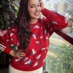 Eshanya Maheshwari Instagram - Hello! December ❤️✨🎅🎄 It’s that time of the year, Where everything is magical and no fear 😇 #hellodecember #favouritemonth #christmastime #christmasvibes #christmasootd #red #esshanyamaheshwari #esshanya #happiness #allsmiles