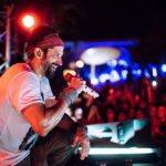 Farhan Akhtar Instagram - Kickstart your week with a smile. @farhanliveofficial #musiclove #giglife