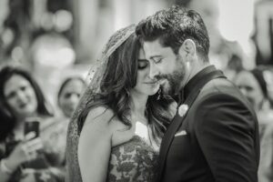 Farhan Akhtar Instagram - A few days ago, @shibanidandekar & I celebrated our union and we are deeply grateful to all those who did respect our need for privacy on the day. 

The celebration however, is incomplete without sharing some precious moments with you and seeking your blessings as we begin our journey across the skies of time, together. 

With love from us to you ❤️🙏🏽

Images- @sam_and_ekta 🙌🏽
Tuxedo - @govindamehtaa 😎