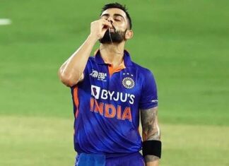 Farhan Akhtar Instagram - What. A. Boss. @virat.kohli you absolute beauty .. 🔥🔥🔥 #India #t20 #worldcup #masterclass #batting #nevergiveup