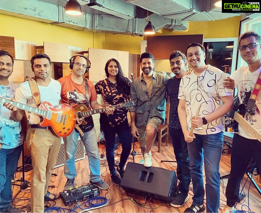 Farhan Akhtar Instagram - Letโs bring back the music .. been 3 years since our last gig but one rehearsal in and all feels as good as can be. Look forward to hitting the stage with these incredible musicians and friends that make up the @farhanliveofficial family. ๐ See you soon. ๐ค๐ฝ