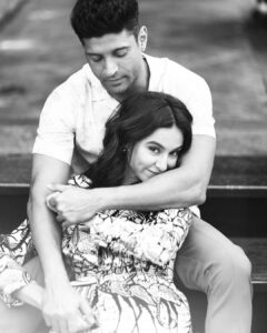 Farhan Akhtar Instagram - With all my heart ❤️ .. happy birthday Shu. Love you. 

@shibanidandekar