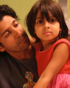 Farhan Akhtar Instagram - Happy 21 Shakya. @chatdelalune 
Seeing you grow into a strong, independent, fierce woman has been one of the biggest joys of my life. So proud of you. Love you more with each passing day. Pa 😊❤️