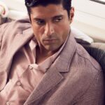 Farhan Akhtar Instagram - Monday Mauve. Image @abheetgidwani
