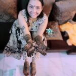Fathima Babu Instagram - Mehandi to such a great actress and great person 😊😊down to earth 😊😍 Most prettiest in and out 😊 @babu.fathima Thank you so much for calling @ria_mehandhis @ria_makeupartistry @ria_inspirations Mehandhi artist : @ria_mehandhis Celebrity: @babu.fathima . . . #riamehandhis #riamehandhi #fathimababu #babufathima #sirpikulmuthu #biggbosstamil #biggboss #vijaytv #vijaytelevision #losliya #kavin #cookwithcomali #bigboss #trending #tamilmemes #mugenrao #bharathikannamma #vijaytvserial #thalapathy #oviya #kamalhaasan #love #tamilactress #kavinarmy #vijaytvshow #supersinger #tharshan #losliyaarmy #sandy