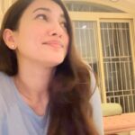 Gauahar Khan Instagram – Have u tried this #trend ??? I did it 👍 

Pls do not miss my fat fingers ! 🙀🥰🙋🏻‍♀️ 

#winnertakesitall #fun #reel #trending Mumbai, Maharashtra