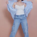 Gauahar Khan Instagram – I’m picking my favourite picks for this Autumn-Winter season! 
With @flipkart new Image Search feature you can view all similar products, latest trends and more! 
Experience the revamped app that has become #NewForYou so you can too!. Check it out today! 

@flipkartlifestyle #NewForYou #AW22 #flipkartfashion #ad Mumbai, Maharashtra