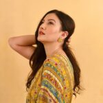 Gauahar Khan Instagram - Hello Sunshine ☀️ Wore @chhavviaggarwalofficial outfit and @gaiatreelabel earring for promotions day 1 of #baarishmeintum Styled by : @devs213 💛 Mukesh Patel Auditorium