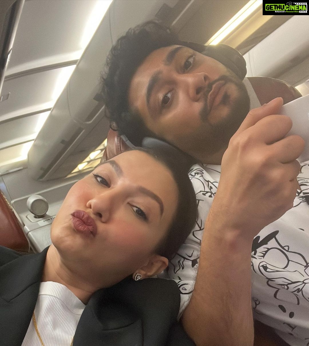 Gauahar Khan Instagram - I hope you are happy you spotted me exactly 2 years ago on this day ! Heheheheh 😬😘 @zaid_darbar ( secretly thanking Allah for Malta ) #insidejoke ! I love you 😘 #zeddy #7thjuly2020 Mumbai - मुंबई