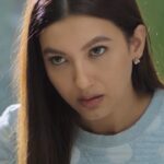 Gauahar Khan Instagram - #Gunjan 🖤🤍 my most fave character of mine ! Loved playing her . Watch her antics on #saltcity on @sonylivindia ! I trained on pole only for 2 sessions to be able to shoot all my pole sequences in 1 day . Most difficult thing I’ve had to do in years . ! #worthit #actor #reelsindia Mumbai, Maharashtra