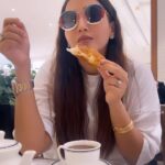 Gauahar Khan Instagram - Croissant 🥐 + Jam 🍓 + Butter 🧈 + Tea ☕️ = Love Do you agree ??? #comment tell me your fave food combo 🍱 #trendingreels #musafir #doha #fifaworldcup2022