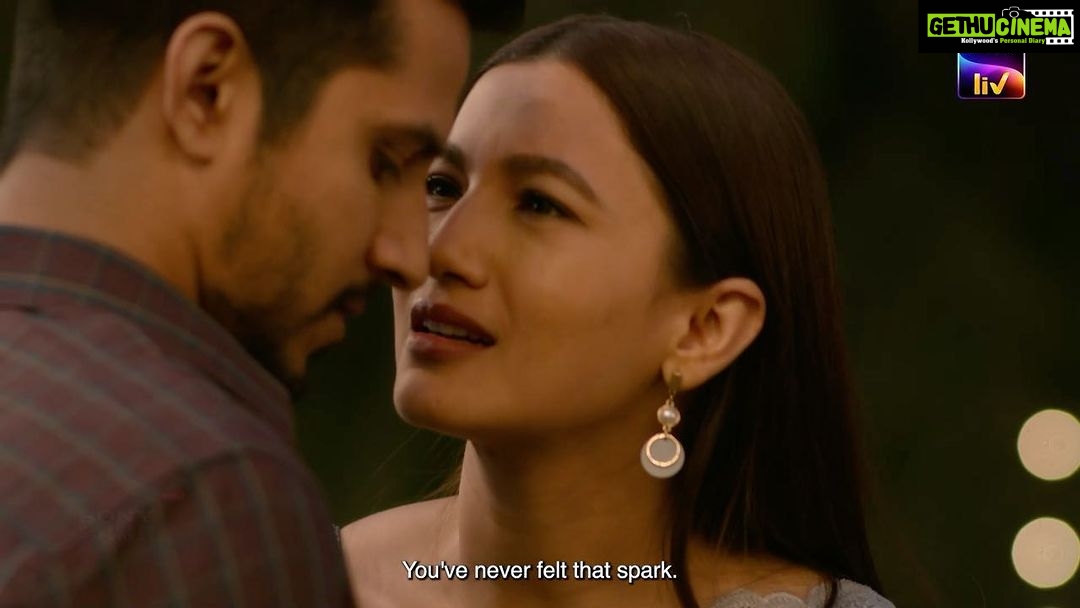 Gauahar Khan Instagram - Guys watch it now ! On @sonylivindia 🤍 Experience the journey of a family with an unusual story. #SaltCity streaming now, exclusively on #SonyLIV. #SaltCityOnSonyLIV @OfficialPiyushMishra @divyenndu @_navniparihar @gauaharkhan @niveditabhattacharya.official @eishachopra @manishanand @pranaypachauri @monicachaudhhary @jitin0804 @applausesocial @sunshineproductionsofficial @sameern @segaldeepak #SeemaSharma @sudhirpix @studiosahay @PranjalSaxena @kunwar_shashank @garg.prasoon #RahulPrakash @devnidhib @001danishkhan @golu_a @sonylivinternational