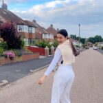 Gauahar Khan Instagram - Had to do this SOLO 😬🙋🏻‍♀️ #gomigomi #trending #dance #reelsviral #musafir Coventry, United Kingdom