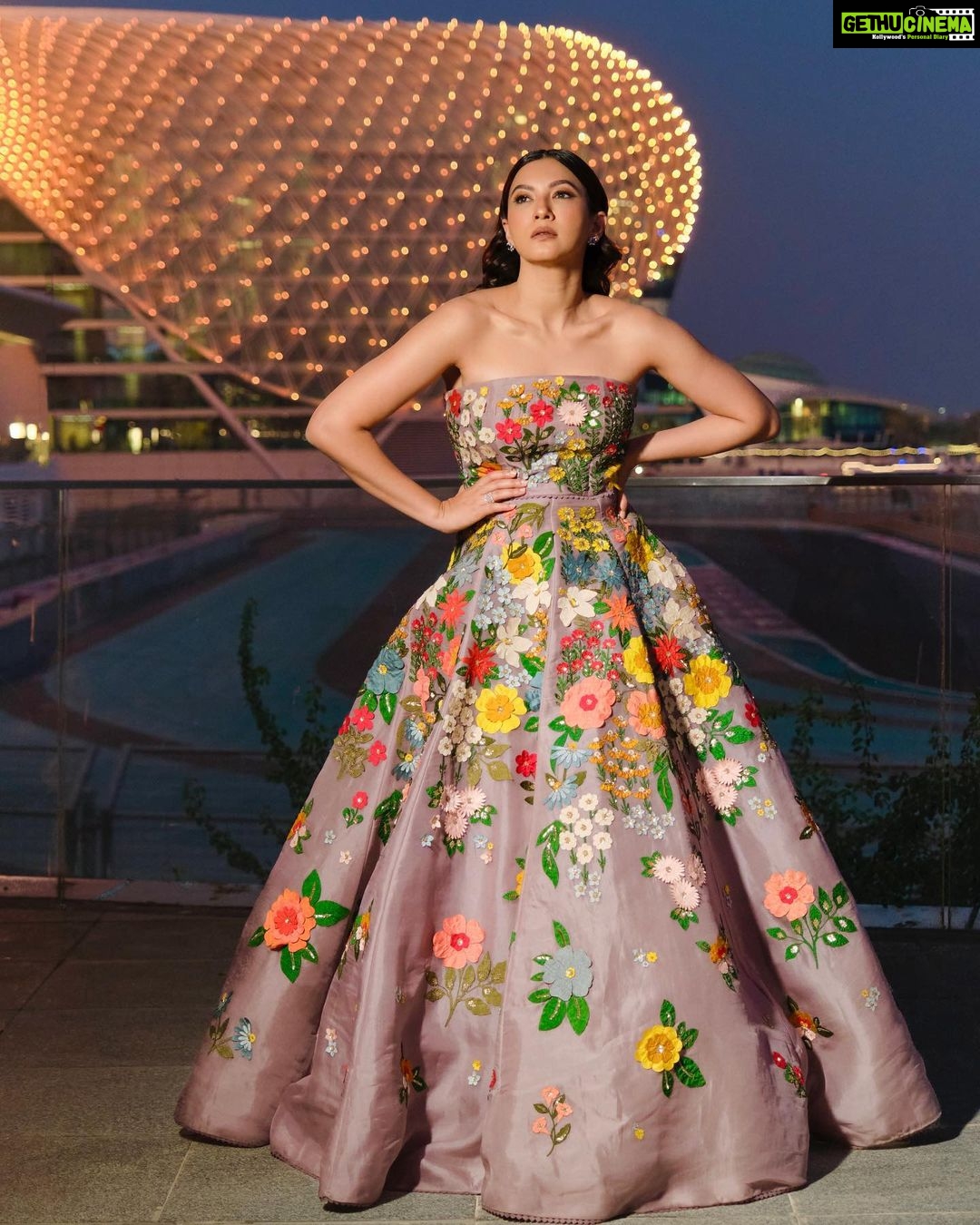 Gauahar Khan Instagram - Dream ! ⭐️ Outfit : @sahilkochharofficial 💕 Earring : @narayanjewels Styled by : @devs213 Assisted by : @krutikaa_sharma Photographer : @vatsalshah.photography Hair : @vinitasawant_hairstylist #iifa2022 #actor #makeitonyourown #alhamdulillah Abu Dhabi, United Arab Emirates