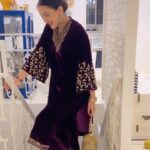 Gauahar Khan Instagram - 💜 #reels #trendingsongs #desi